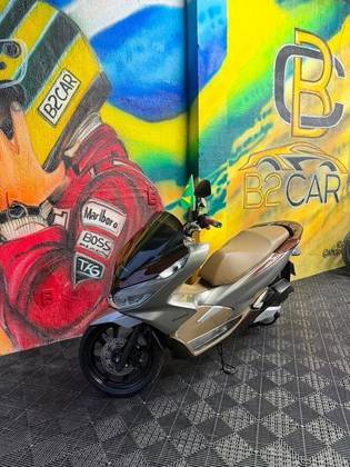 HONDA PCX DLX 